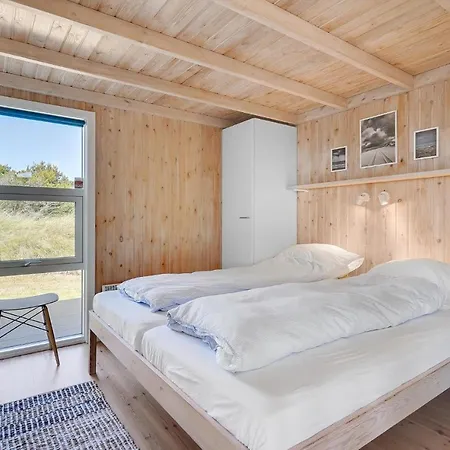 Amazing Home In Lokken With Sauna بيت للعطل