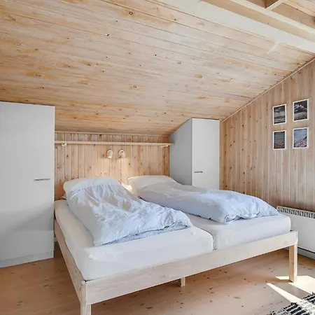 بيت للعطل Amazing Home In Lokken With Sauna